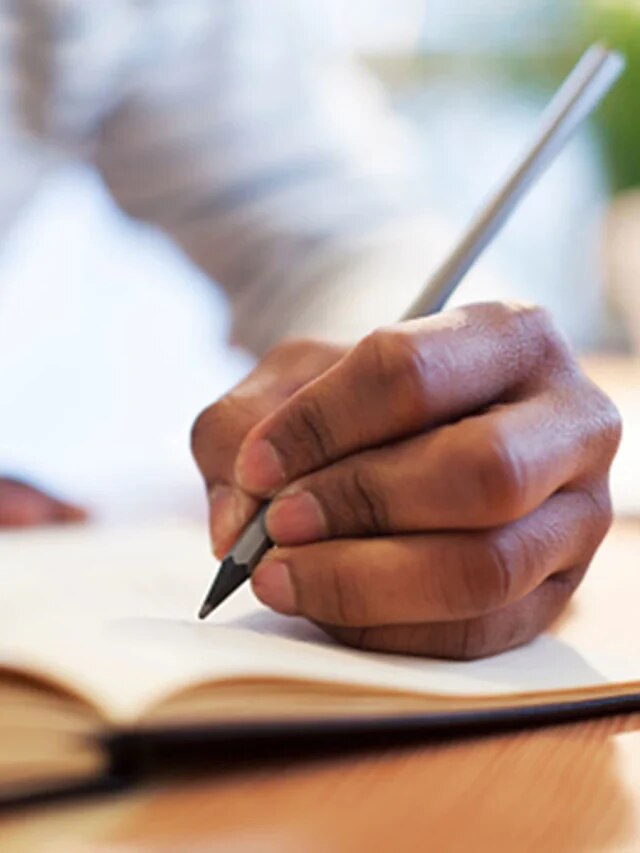 বাঁ হাতি মানুষদের রয়েছে বিশেষ গুণ, জানুন কী কী?