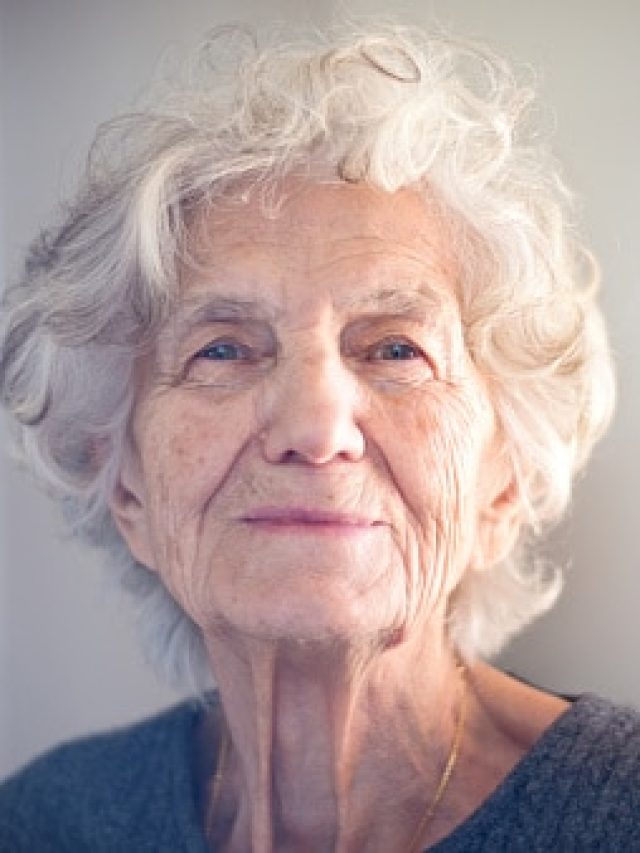 রোগ ছোঁবে না, মহর্ষি চরকের এই সিক্রেট মেনে আয়ু বাড়ান