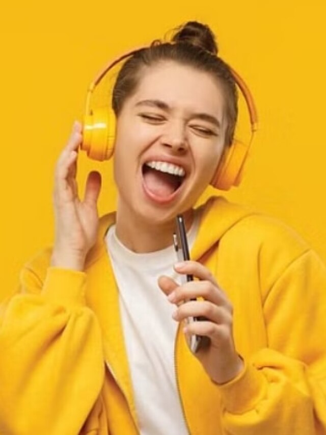 ইয়ারফোন নাকি হেডফোন, কানের জন্য কোনটা ভাল? জানুন