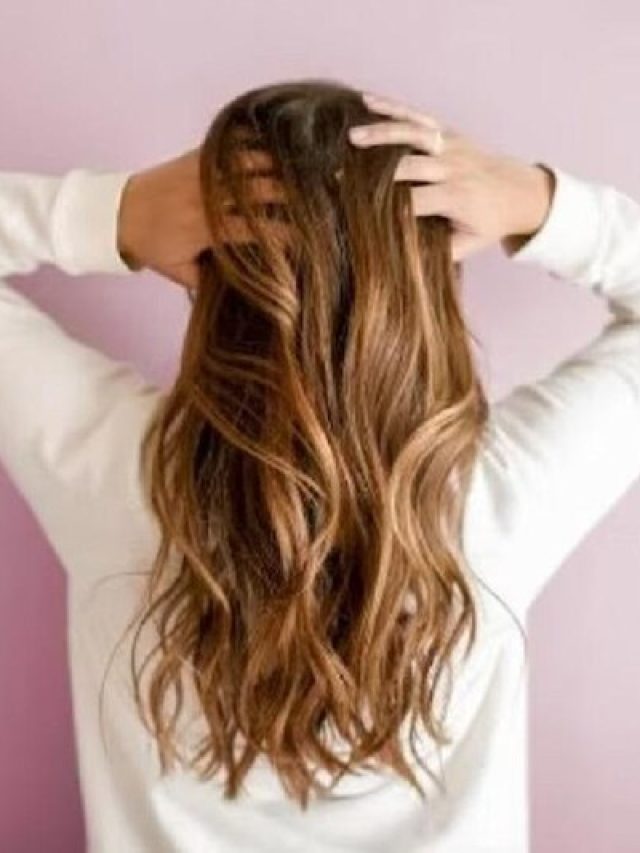 কত দিনের ব্যবধানে চুল কাটলে হবেন এলোকেশী?