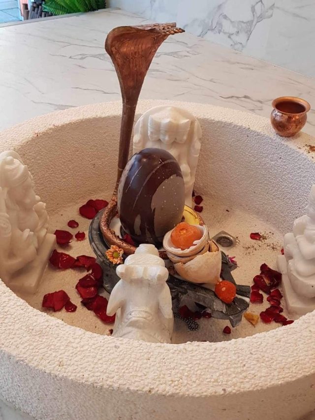 जिस देश पर है चीन की बुरी नजर, वहां बन गया पहला हिंदू मंदिर