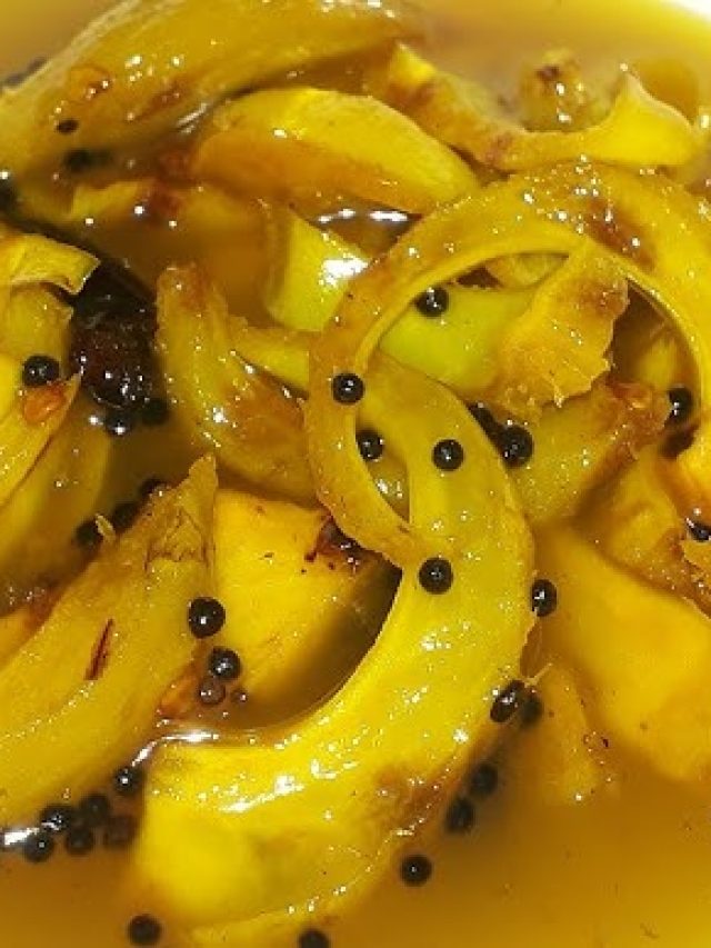 দুপুরে শেষপাতে থাকুক সুস্বাদু চালতার টক, বানান এভাবে