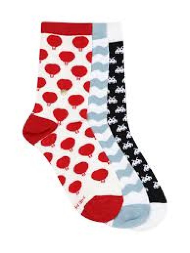 ছেঁড়া মোজা ফেলে দেবেন না, করুন এই ৬ কাজে ব্যবহার