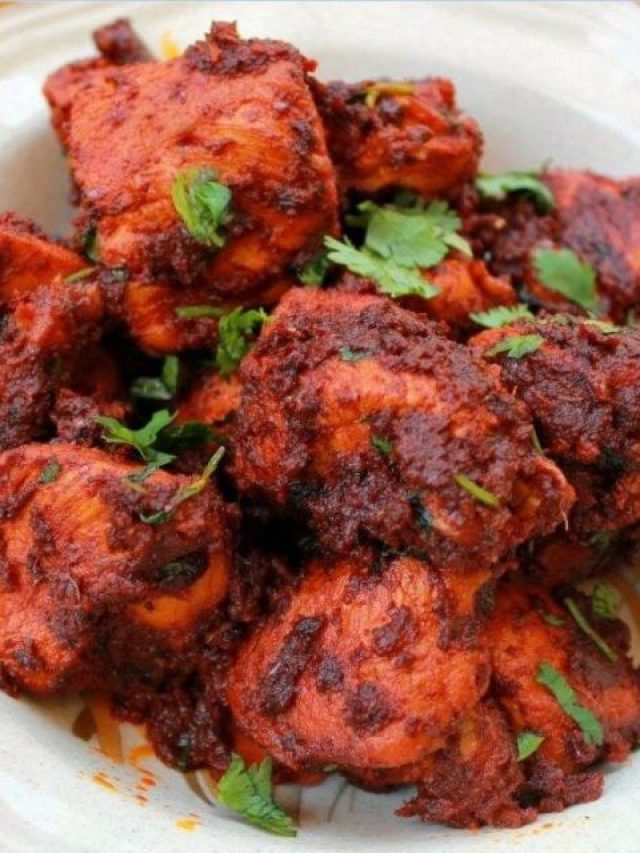 স্যাটাস্যাট খাবেন! টক-ঝাল মশালা চিকেন বানান এইভাবে