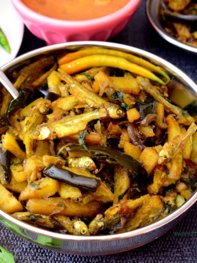 তেল-ঝাল মশলা খেয়ে বোর, বানিয়ে ফেলুন মৌরলা মাছের চচ্চড়ি