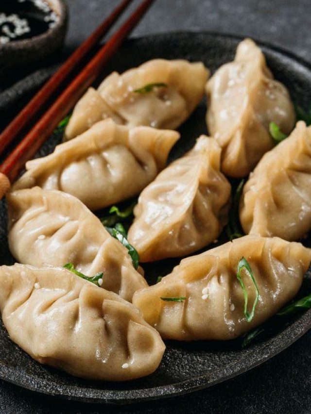 মোমো প্রেমীরা সাবধান! এই ফাস্ট ফুড বিষের থেকে কম নয়