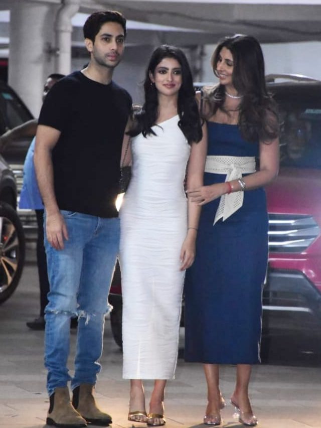 मां श्वेता संग पार्टी में पहुंचीं नव्या नवेली नंदा, साथ थे 'बॉयफ्रेंड' सिद्धांत?