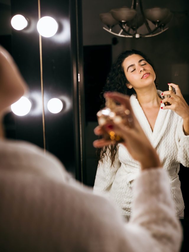 পারফিউমের গন্ধ দীর্ঘক্ষণ থাকবে, কাজে লাগান এই ৫ টিপস