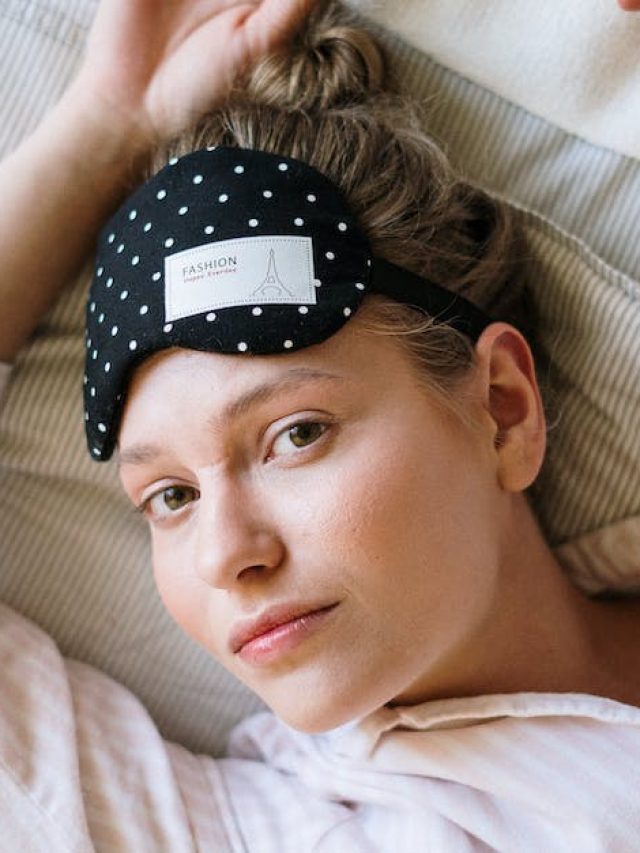 রাতে হঠাৎ ঘুম ভাঙছে ? স্লিপ অ্যাপনিয়া নয় তো! সতর্ক হন