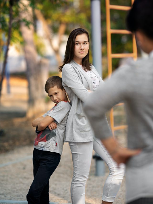 সন্তান কথা শোনে না? যেভাবে সামলাবেন রাগী ও জেদি বাচ্চা