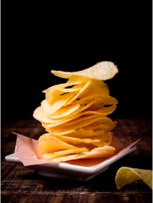 চিপস খাচ্ছেন দেদার? বিপদটাও জানুন