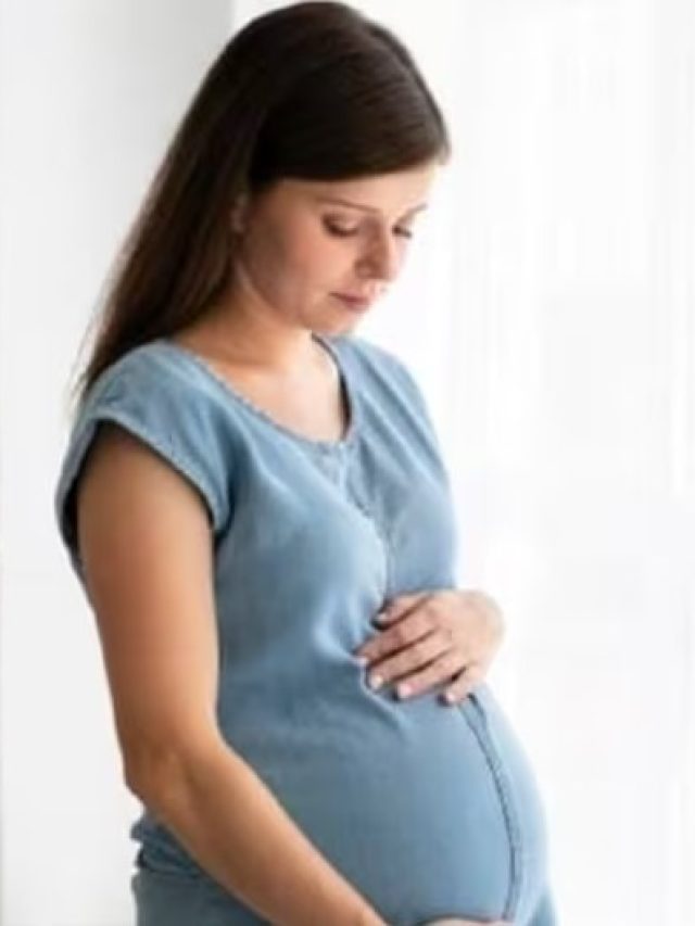 কেন গর্ভবতী মহিলাদের সাপ কামড়ায় না জানেন?