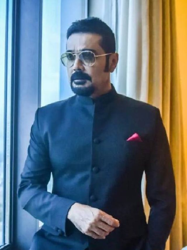 তাঁর অভিনয়ে মুগ্ধ সবাই, জানেন প্রসেনজিৎ-এর প্রথম ছবি কোনটা