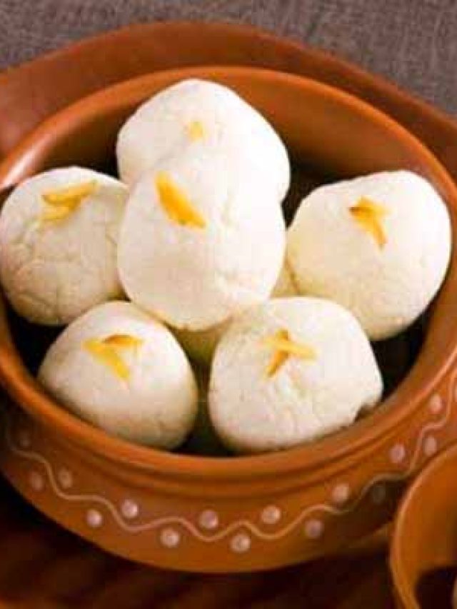 আর ছুটতে হবে না মিষ্টির দোকানে,বাড়িতেই বানান গরম গরম রসগোল্লা