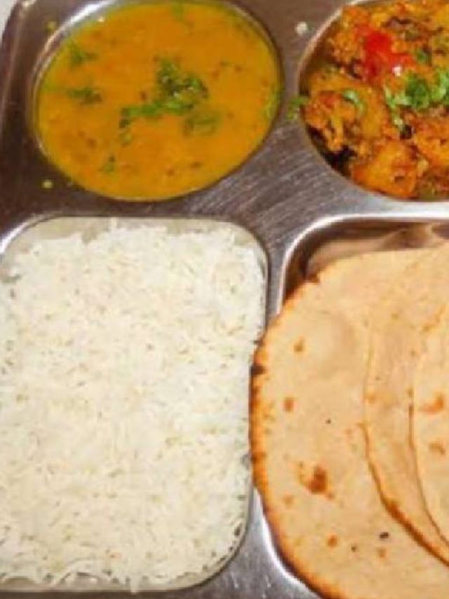 পুজোর আগেই ওজন কমান, ভাত-রুটি ছেড়ে কী খাবেন?