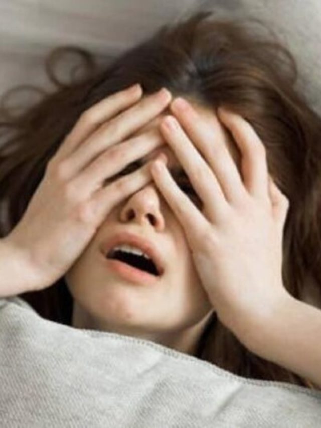 রাতে এই ৪ খাবার খাচ্ছেন বলেই ঘুম আসে না!