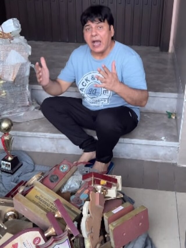 खाने के पड़े लाले, 300-400 रुपये में बेचे अवॉर्ड्स, 54 साल के कॉमेडियन हुए इमोशनल
