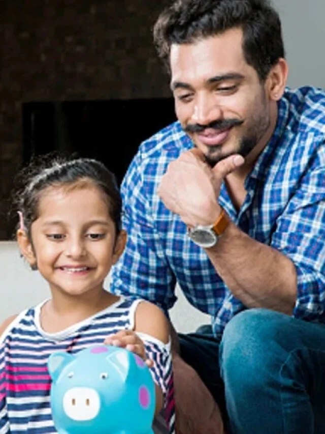 সংসারের অশান্তিতে জেরবার? ঘরে এই ছবিতে মুক্তি