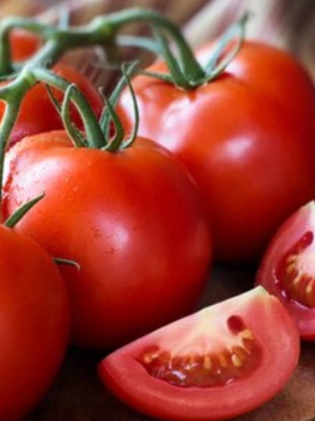 শুধু ইউরিক অ্যাসিড না, টমেটো খেলে হতে পারে এই রোগগুলি