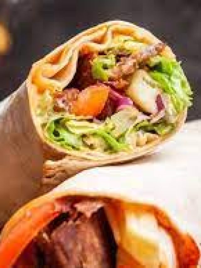 বাচ্চার টিফিন নিয়ে সমস্যা? সহজেই বানান চিকেন র‍্যাপ