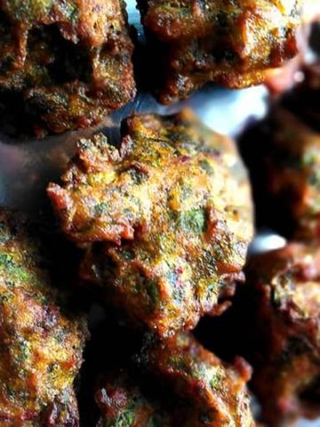 লিভারের অব্যর্থ ওষুধ এই পাতা, বড়া খেয়েছেন? রেসিপি