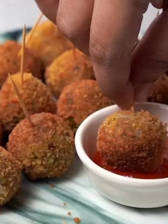 টপাটপ মুখে পুড়বে সকলে! রইল পারফেক্ট এগ ললিপপের রেসিপি