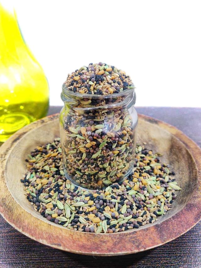 ফোঁড়নে দিন এই এক জিনিস, হাঁচি-কাশি হবে না