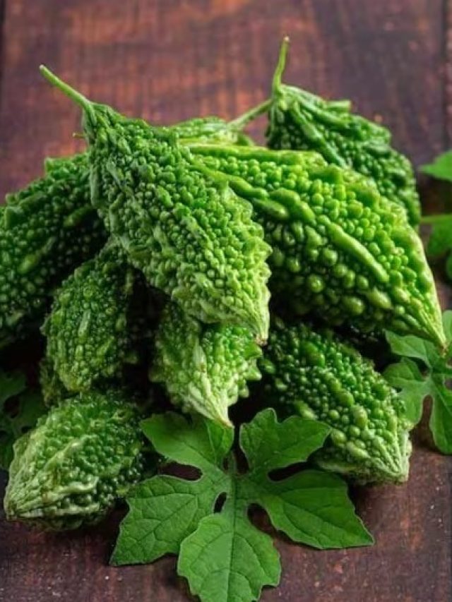 এই ৫ অবস্থায় ভুলেও খাবেন না, উপকারী করলাই  হবে ক্ষতির কারণ!