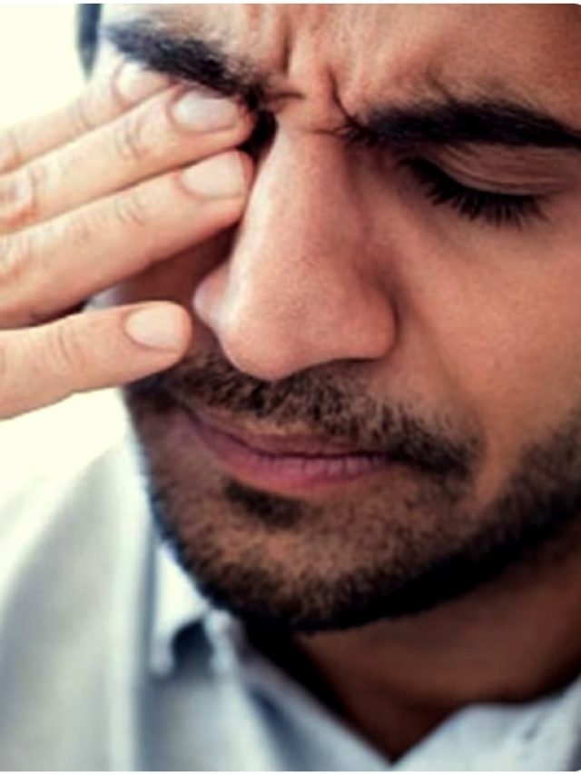 চোখেও ক্যান্সার হয়, চিনে নিন তার উপসর্গগুলি