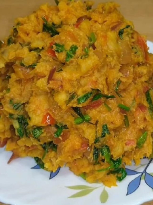 কাঁচকলার চোখা দিয়ে এক থালা ভাত সাবাড়, রইল রেসিপি