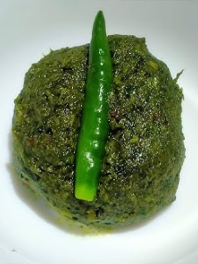 গরম ভাতে কচু পাতা বাটা, রইল ঠাকুমার রেসিপি