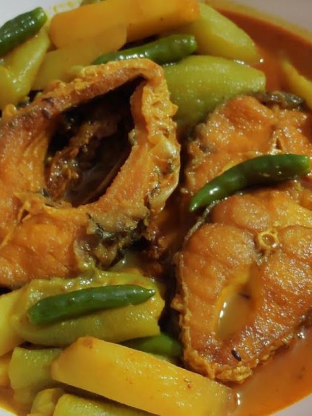 সময় লাগবে খুব অল্প, ঝট করে প্রেসার কুকারেই বানিয়ে ফেলুন মাছের ঝোল