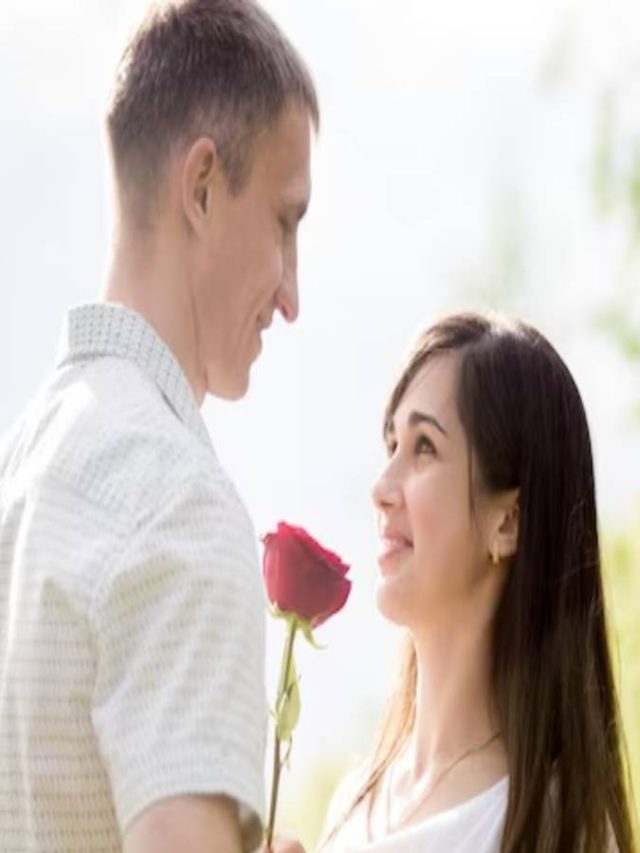 কীভাবে প্রপোজ করলে মেয়েটি 'হ্যাঁ' বলবেই? রইল টিপস