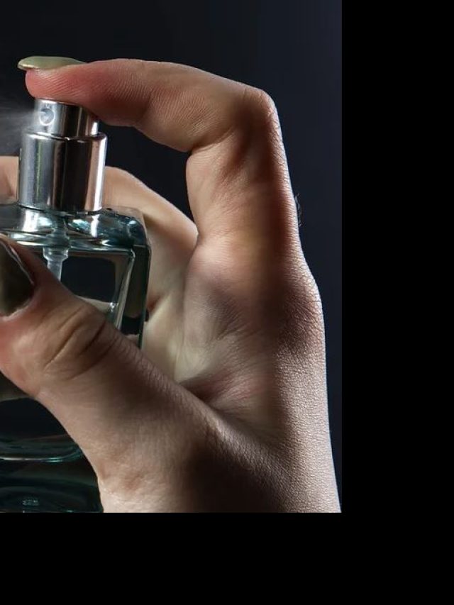 গায়ে ঘামের গন্ধ? এভাবে পুজোয় পারফিউম  থাকবে দীর্ঘক্ষণ