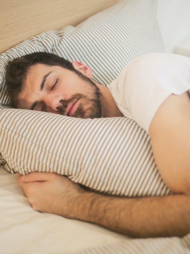 শোয়ার আগে ছোট্ট এই কাজ, তাতেই বিছানায় পড়লেই ভসভসিয়ে  ঘুমোবেন