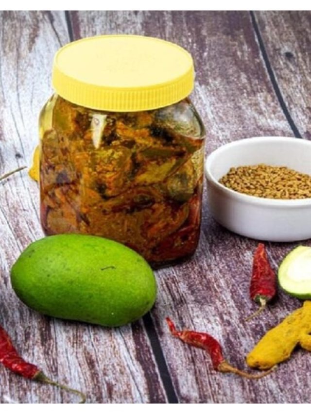 এভাবে  বছরভর ভাল থাকবে আচার, মা- কাকিমার টোটকা