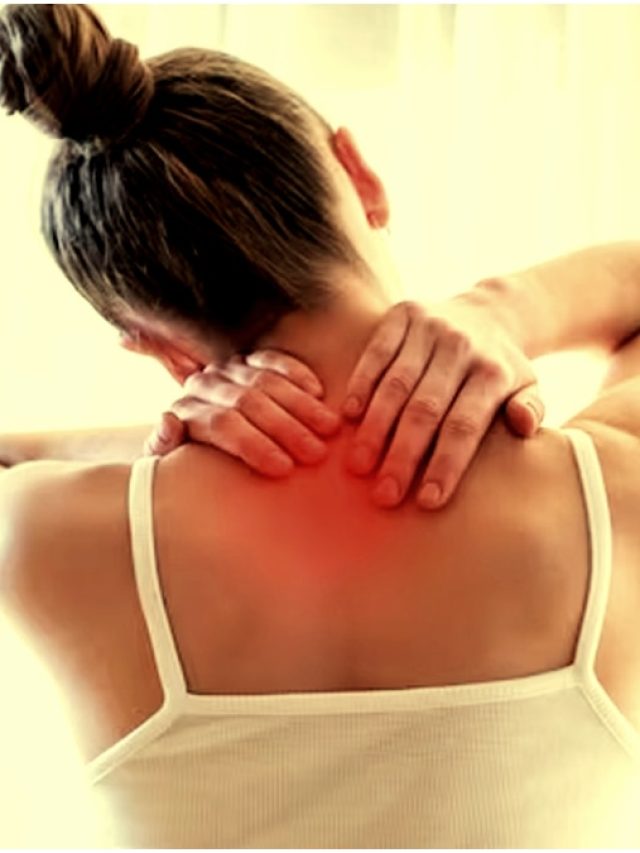 ঘাড়ে-পিঠে ব্যথা, সার্ভিকাল স্পন্ডিলাইটিস নয় তো?