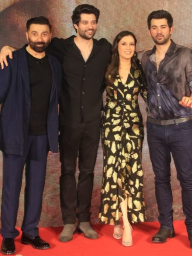 Viral Photos: पहली पत्नी संग दिखे धर्मेंद्र, सनी ने बेटों-बहू संग मचाया 'गदर'