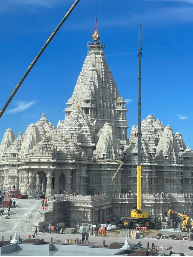 নির্মাণ হচ্ছে ভারতের বাইরে বিশ্বের বৃহত্তম হিন্দু মন্দির, দেখুন ছবি
