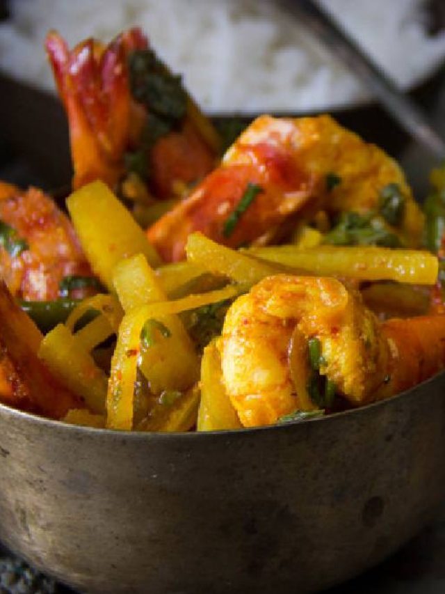 গরম গরম ভাত উঠবে এক নিমেষে, যদি থাকে চিংড়ির বাটি চচ্চড়ি