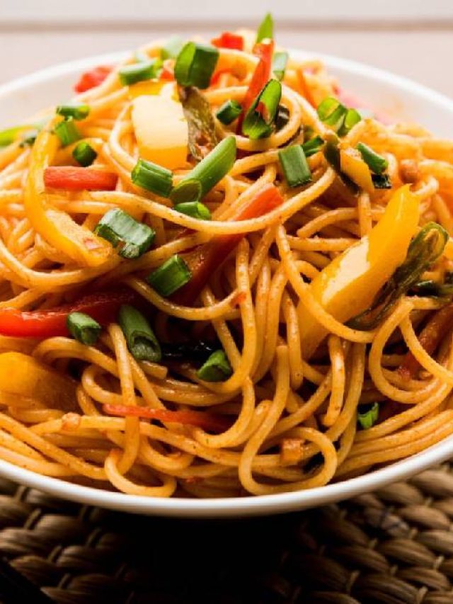 চাইনিজ ডিশ রাঁধবেন? স্বাদ বাড়বে এই সিক্রেট টিপসে