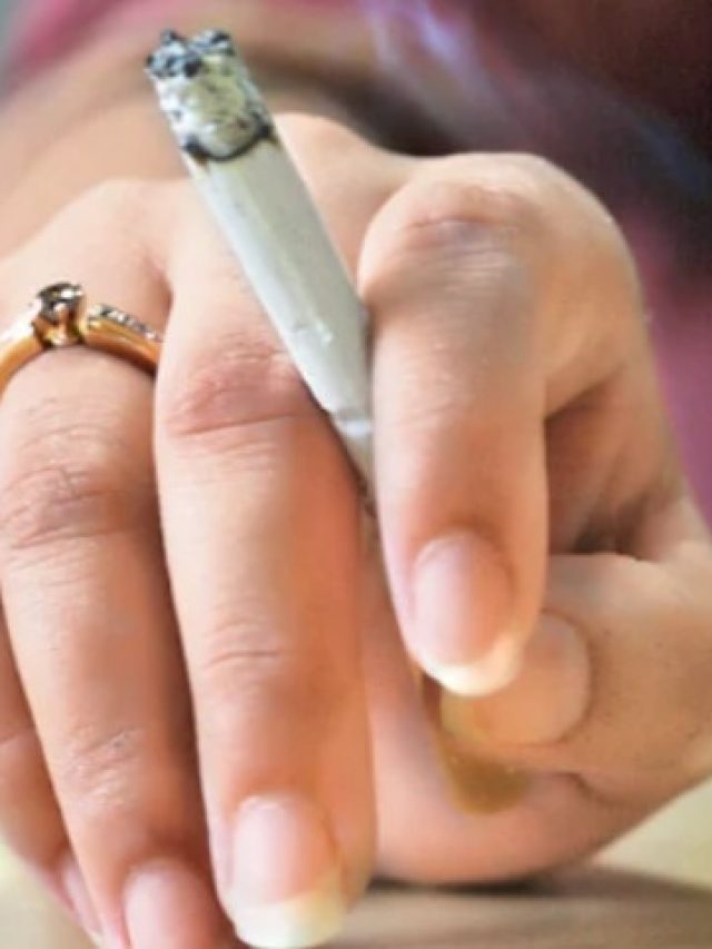 ডিনারের পরেই সিগারেটে টান? হারাতে পারেন পুরুষত্ব