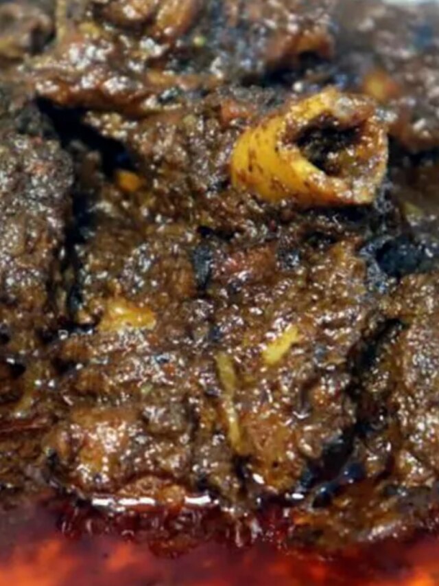 পুজোয় গোলবাড়ির মাটন কষা বানান বাড়িতেই, রইল গোপন রেসিপি