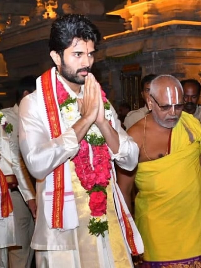 करोड़ों में बनी फिल्म पिटी, नई फिल्म के लिए परेशान एक्टर! मंदिर में टेका माथा