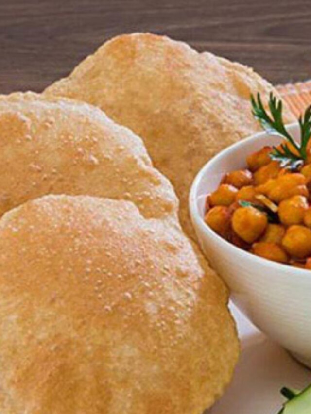 ফুলকো হবে, তেল জপজপে হবে না, রইল লুচি ভাজার টিপস