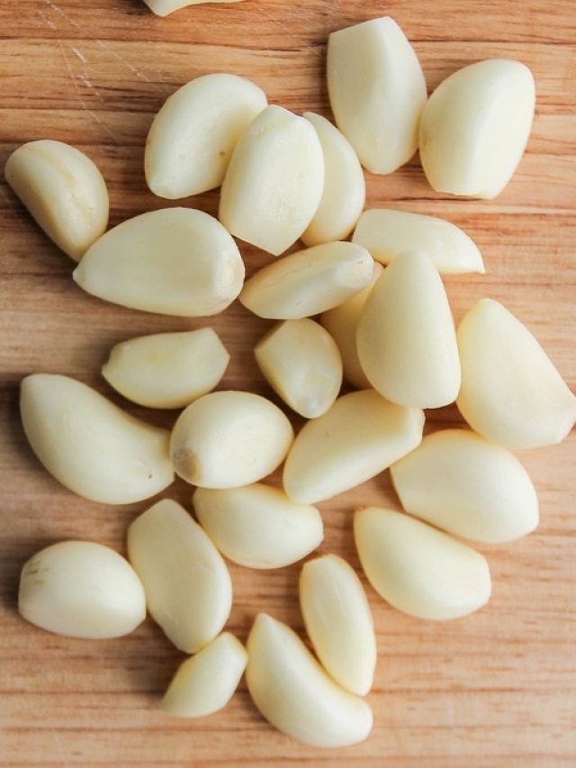 রসুনের সঙ্গে এটি মিশিয়ে খান, শিরা থেকে টেনে বের করবে কোলেস্টেরল