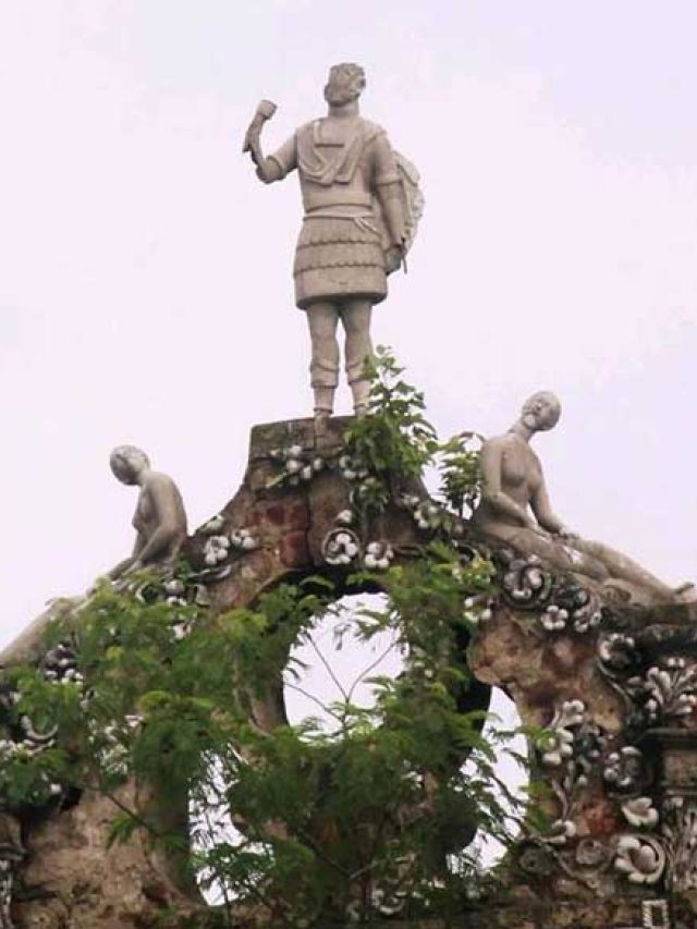 রাতে কান্না! জানুন কলকাতার পুতুল বাড়ির ভৌতিক রহস্য