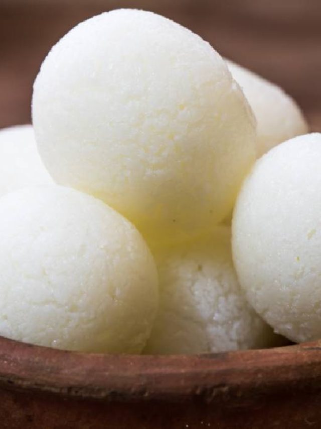 পুজোর আগেই বাড়বে ত্বকের গ্লো, শুধু খেতে হবে রসগোল্লা