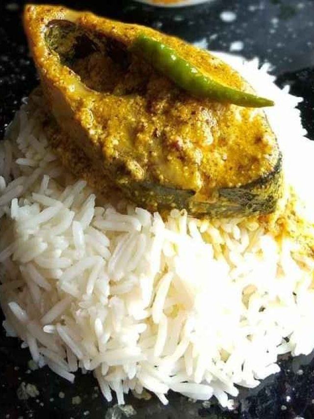 পাত হবে চেটেপুটে সাফ, খেয়ে দেখুন দই ইলিশ