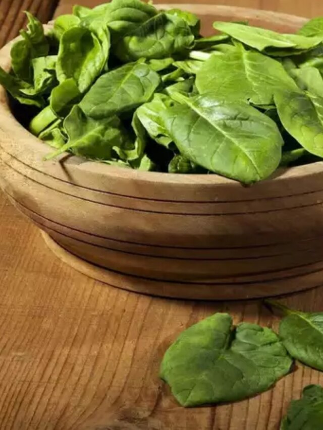 কমায় ক্যান্সারের ঝুঁকি, শীতে প্রতিদিন খান এই শাক